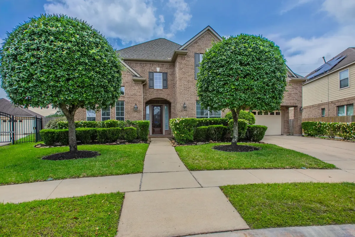 7642 Westmoreland Drive, Sugar Land, TX 77479 - #1