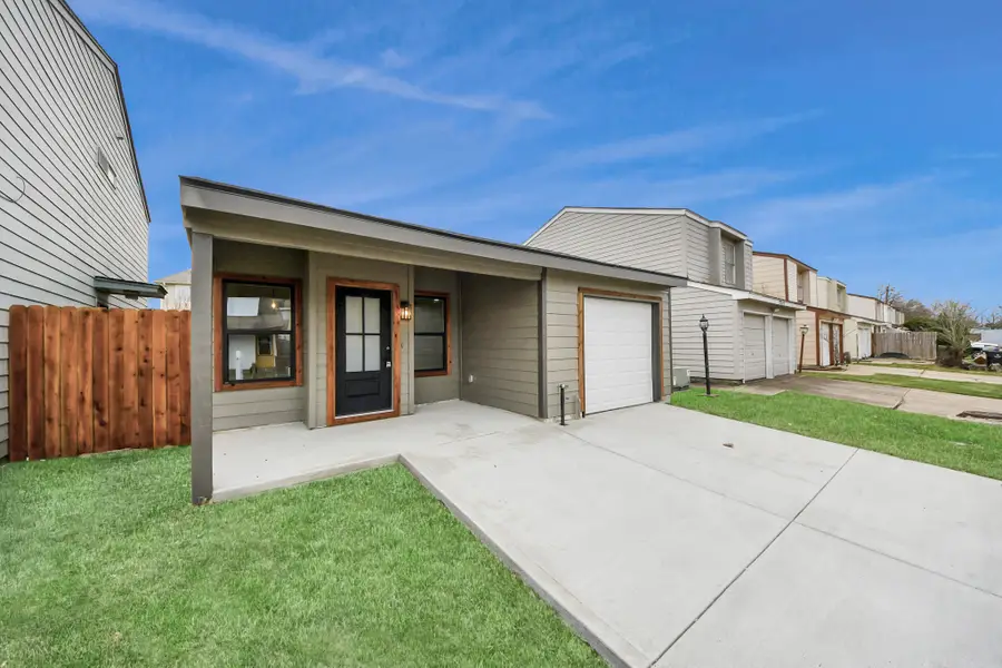 12517 Manor Court, Houston, TX 77072 - Image #3