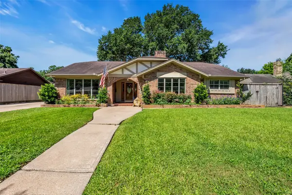 2012 Briar Lane, Richmond, TX 77469