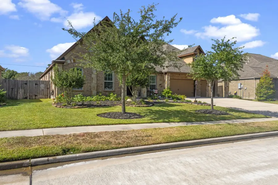 22819 Shieldhall Lane, Tomball, TX 77375 - Image #2