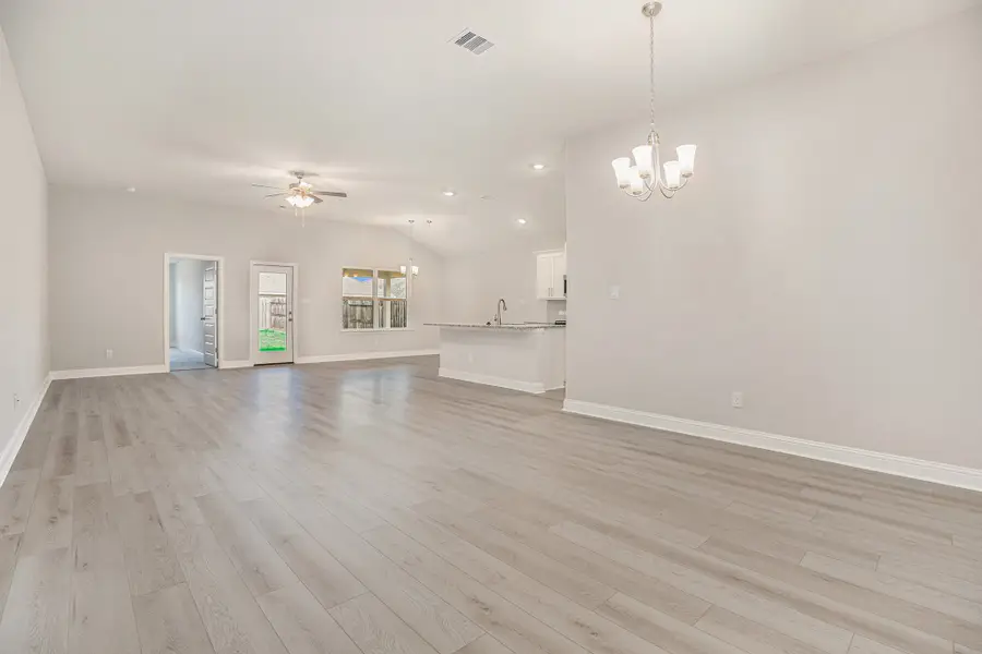 13721 Seneca Lake Drive, Texas City, TX 77568 - Image #3