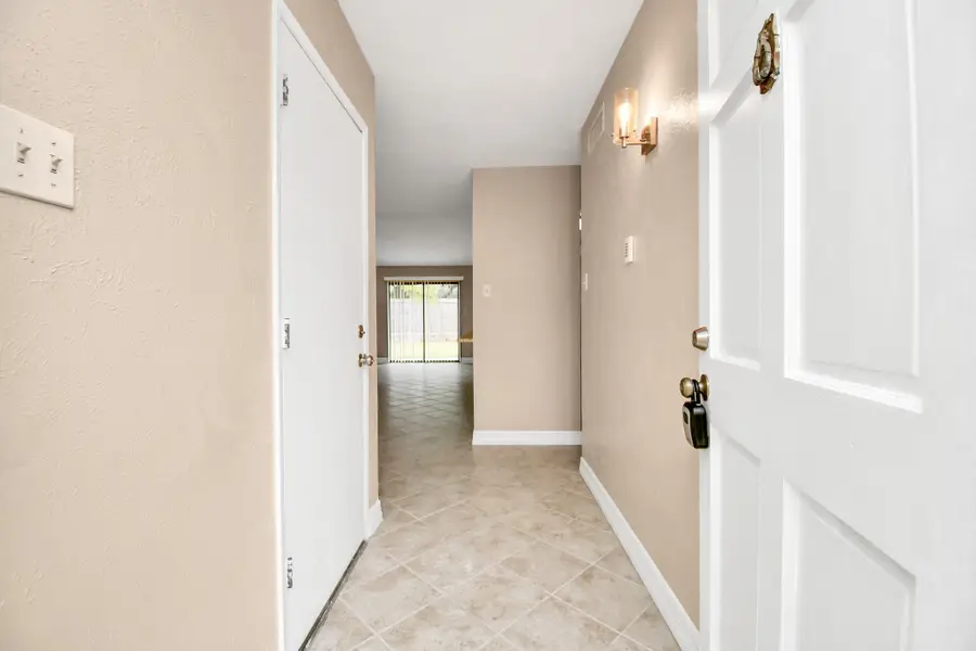 6719 Pickett Drive, Richmond, TX 77469 - Image #2