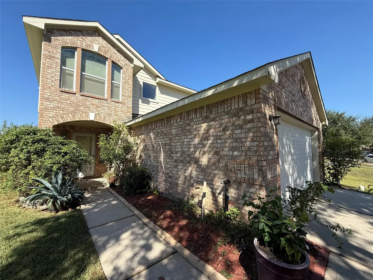 8615 Tartan Walk Lane, Houston, TX 77075 - Image #1