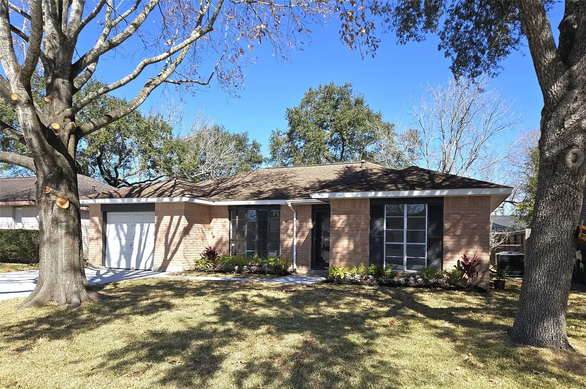 815 Merribrook Lane, Friendswood, TX 77546 - #1