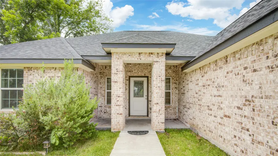 46 Nelson Court, Jones Creek, TX 77541 - #2