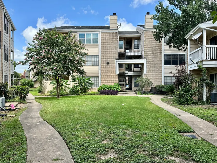 2750 Holly Hall Street #1215, Houston, TX 77054 - Image #3