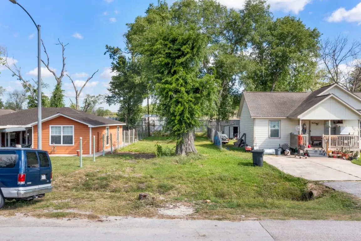 7609 Red Robin Lane, Houston, TX 77075 - #1