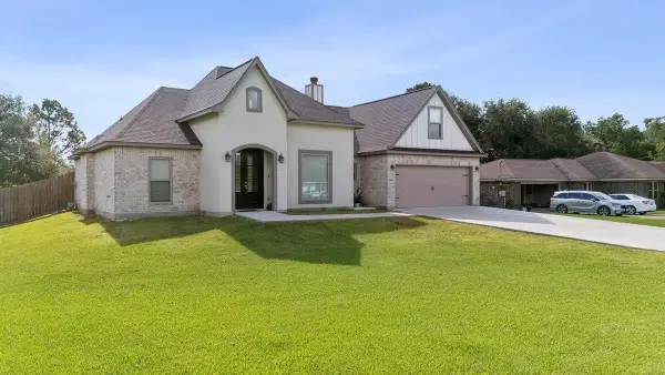 11560 Davidson Road, Beaumont, TX 77705