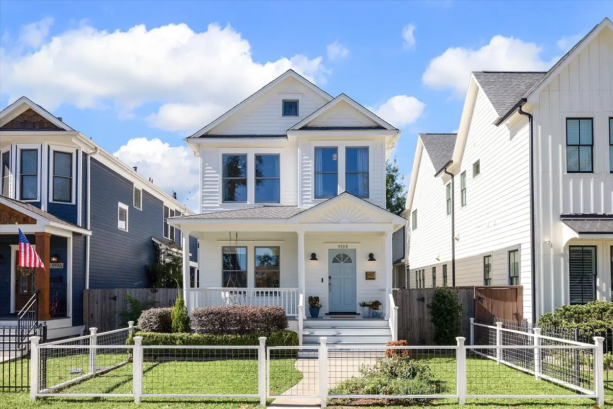 919 Ashland Street #B, Houston, TX 77008 - Image #1