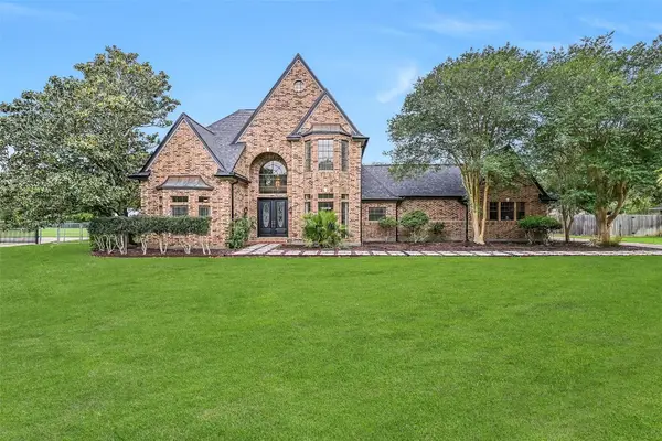 904 Layfair Place, Friendswood, TX 77546