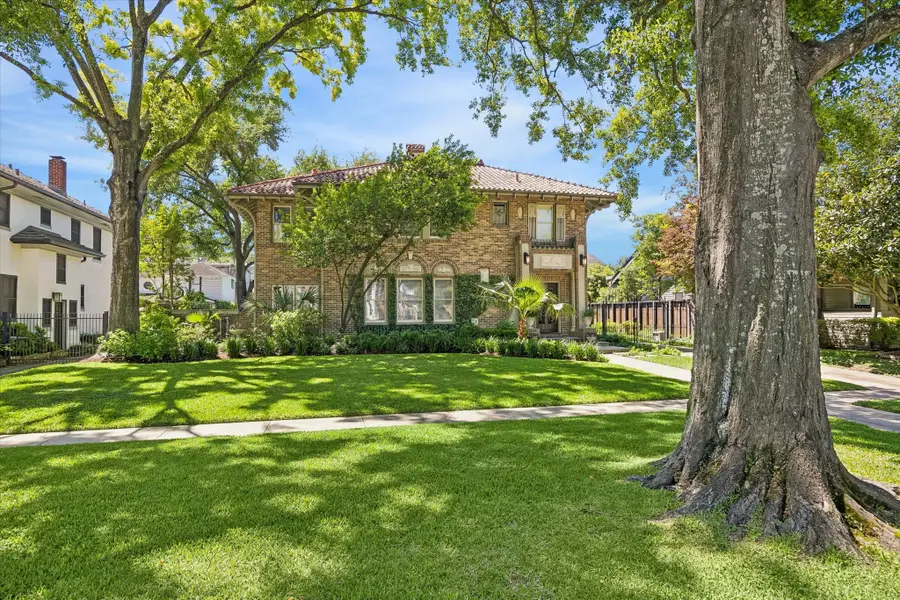 220 Westmoreland Street, Houston, TX 77006 - #2