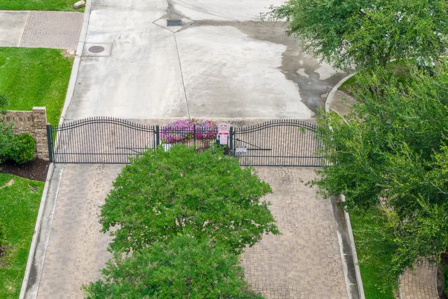 10602 Enclave Shadows Court, Houston, TX 77043 - #3