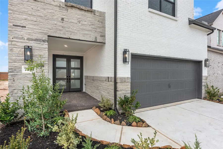 7819 Clover Gully Lane, Katy, TX 77493 - Image #2