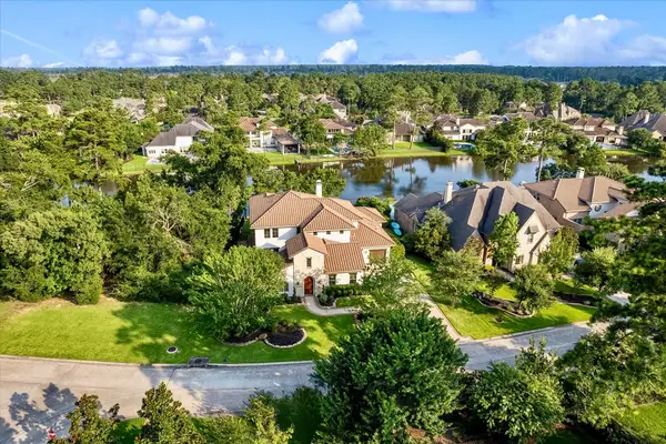 19 Paloma Bend Place, The Woodlands, TX 77389