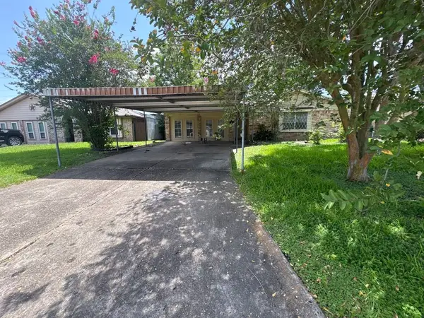666 Overbluff Street, Channelview, TX 77530