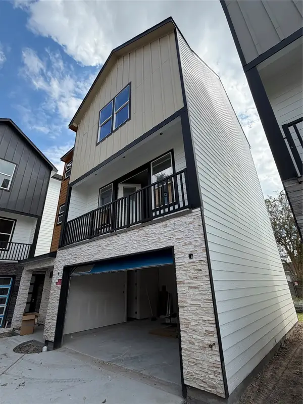 2711 Berry Street, Houston, TX 77004