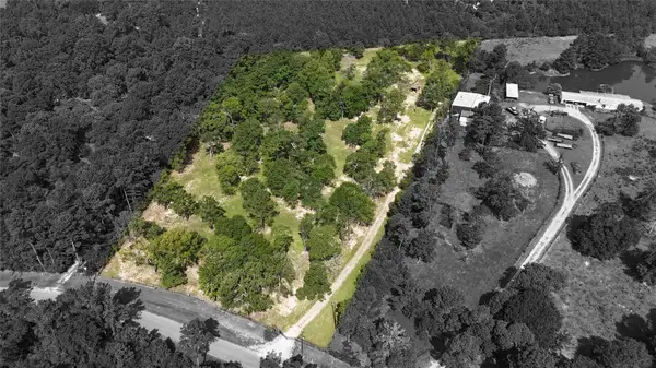 7114 Millstone Drive, Navasota, TX 77868