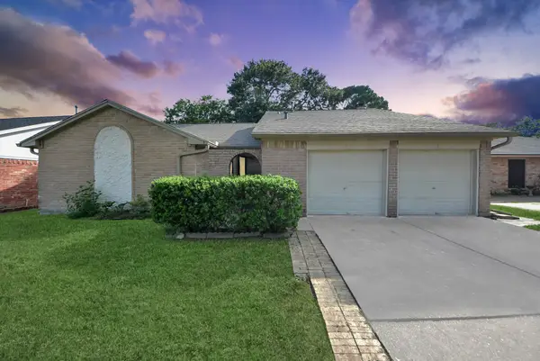 4219 Stonehenge Trail, Houston, TX 77066