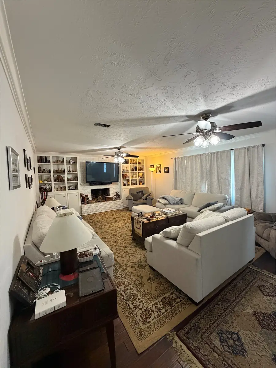 5030 Bayou Vista Drive, Houston, TX 77091 - #3