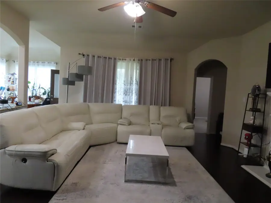 13707 Contour Court, Richmond, TX 77407 - Image #3