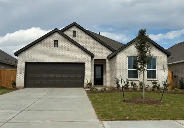 8314 Amber Summit Lane, Angleton, TX 77515