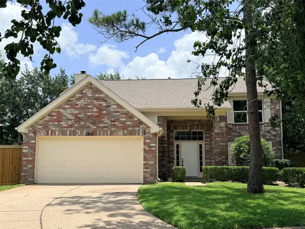 2802 Sunshine Circle, Sugar Land, TX 77479