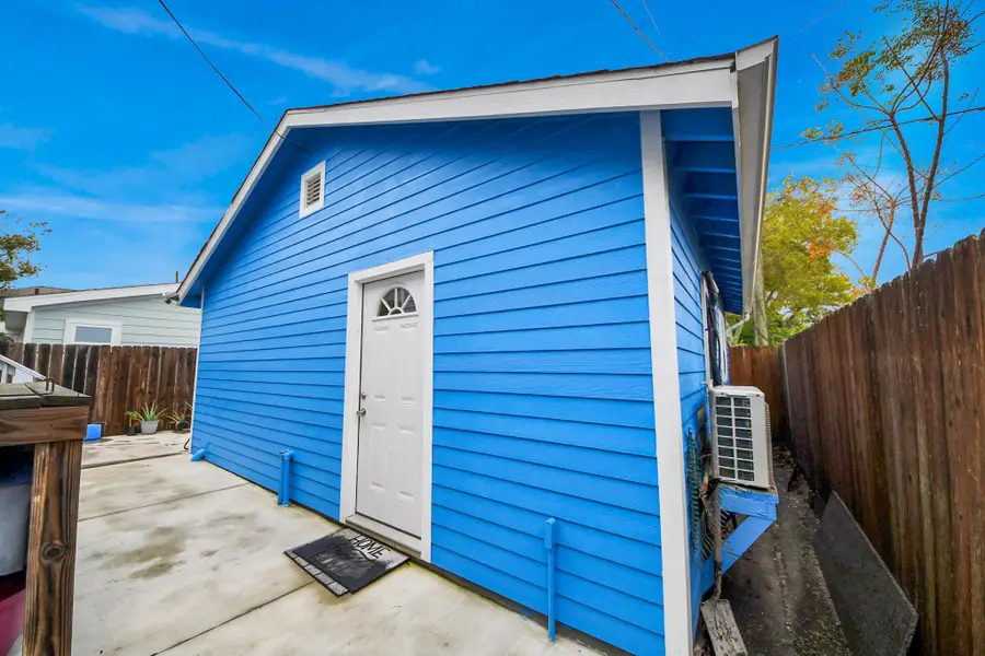 5319 Avenue R, Galveston, TX 77551 - Image #2