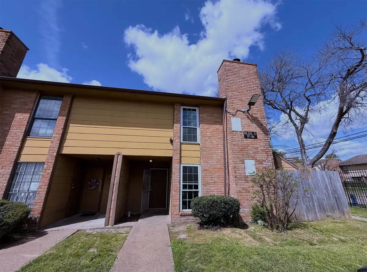 9090 S Braeswood Boulevard #21, Houston, TX 77074 - Image #1