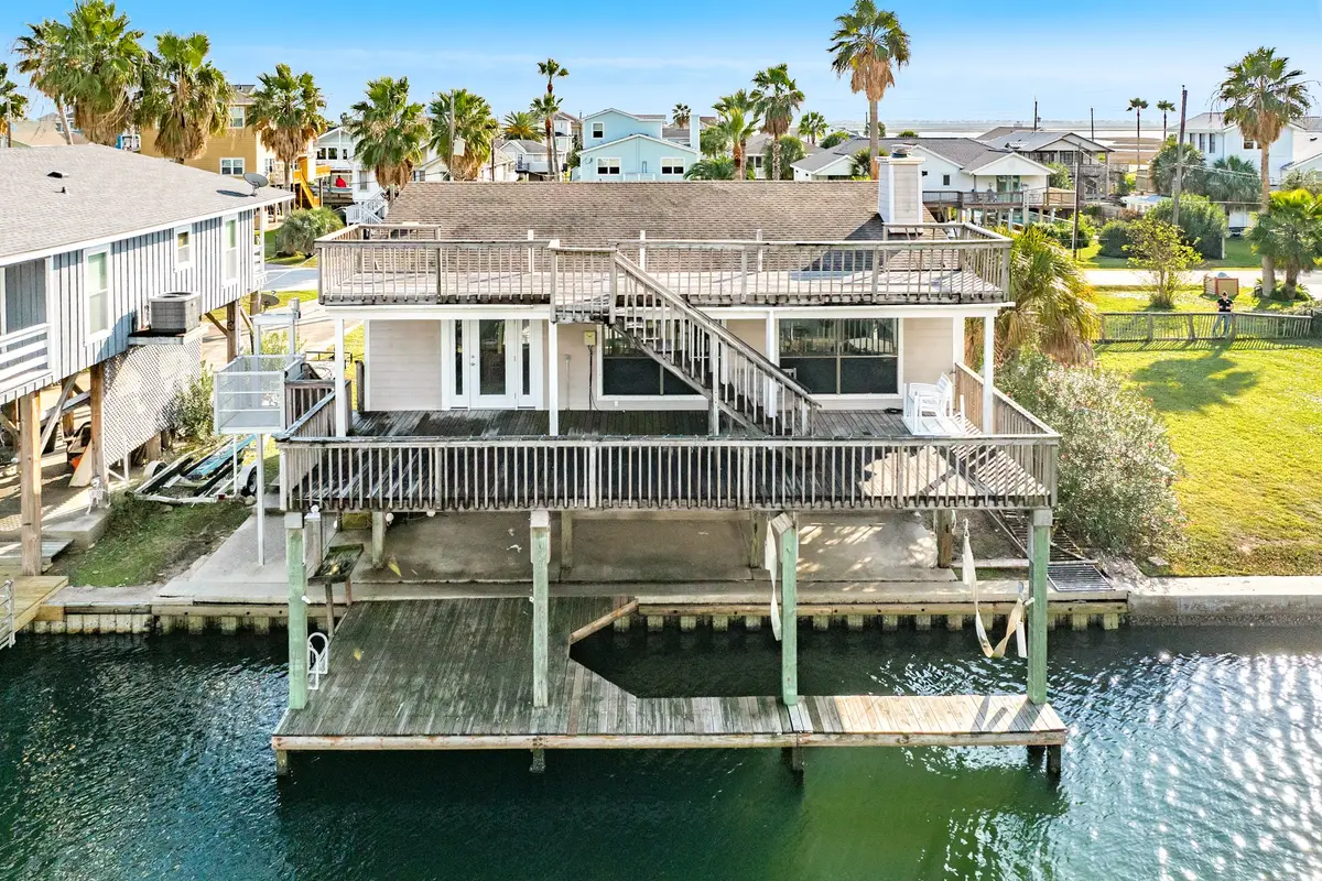 16708 Cormorant Road, Jamaica Beach, TX 77554 - Image #1