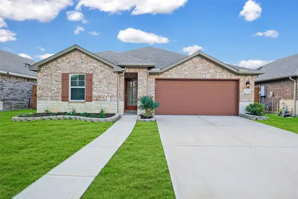 2442 Goddard Green Drive, Rosharon, TX 77583