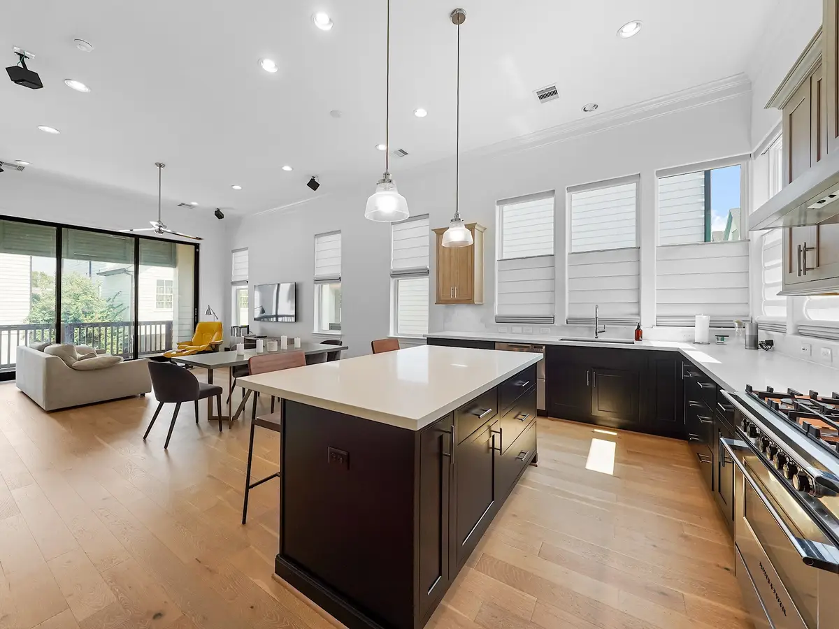 3411 Timbergrove Heights Street, Houston, TX 77008 - Image #1