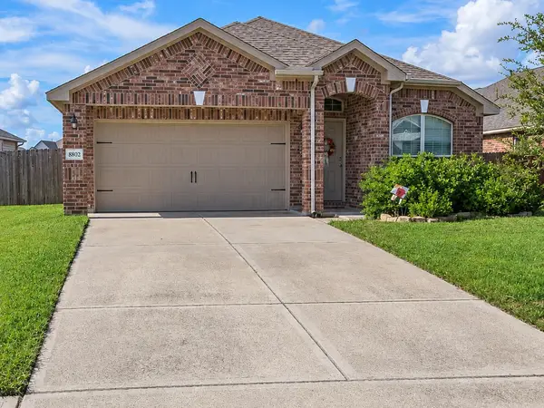8802 Voyager Drive, Texas City, TX 77591