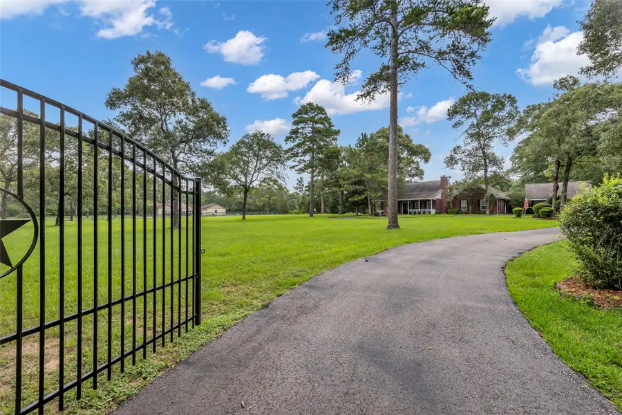 22902 Glenmont Estates Boulevard, Magnolia, TX 77355 - #2