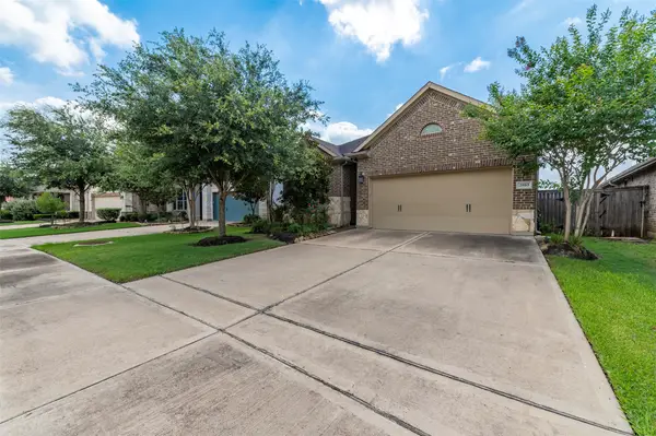 2803 Blue Mist Bend, Brookshire, TX 77423