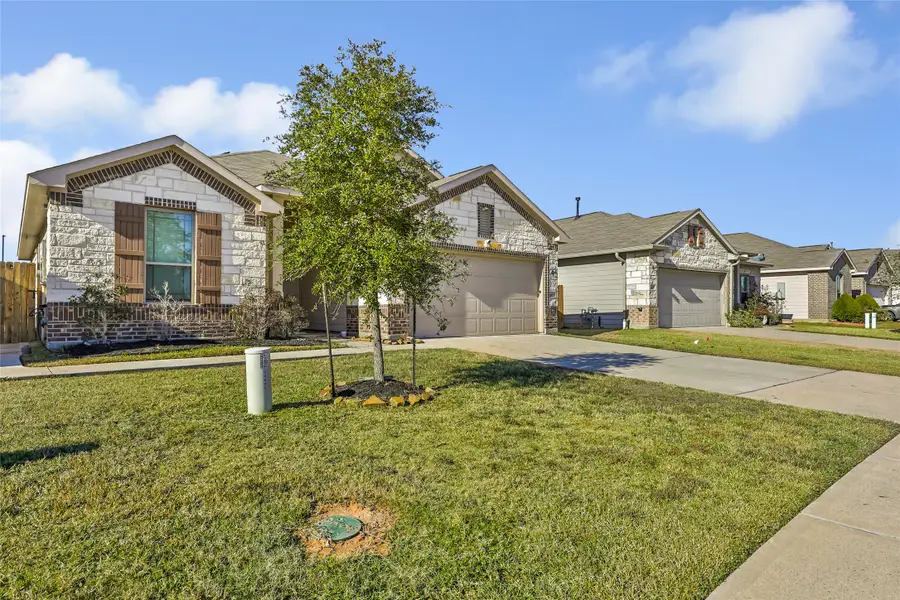 20073 Poppy Hills Lane, Cleveland, TX 77327 - Image #2