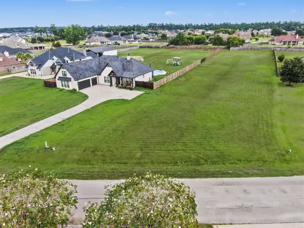 11674 Grandview Drive, Montgomery, TX 77356