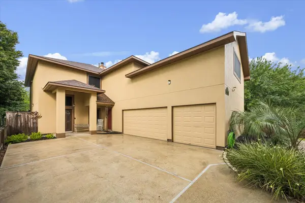 3040 Bayshore Drive, Bacliff, TX 77518