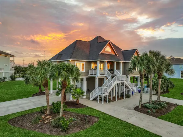 3635 Foremast Drive, Galveston, TX 77554