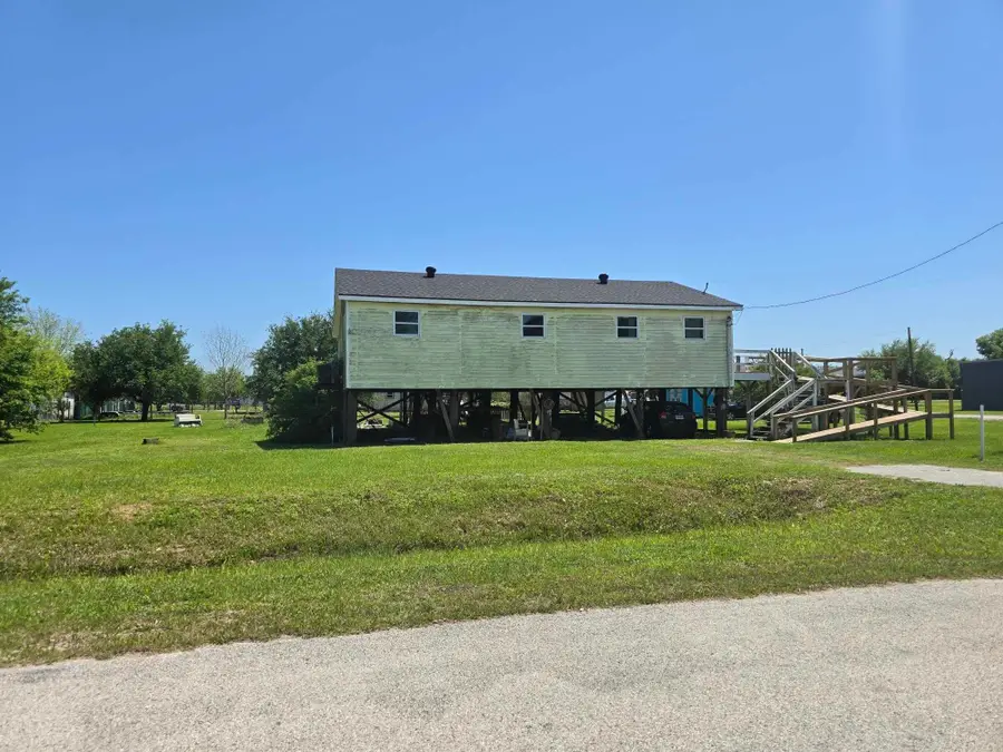2208 Nelson Avenue, Port Bolivar, TX 77650 - #2