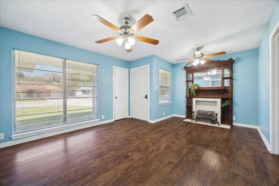 329 Robin Street, Deer Park, TX 77536 - Image #2