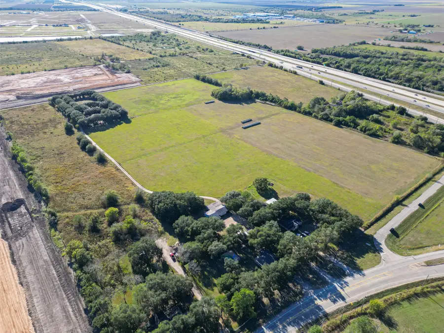 412 Fm 360 Road, Beasley, TX 77417 - #2