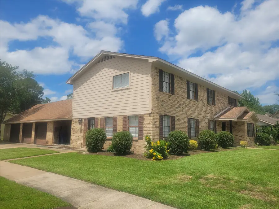 4203 Shady Springs Drive, Seabrook, TX 77586 - #2