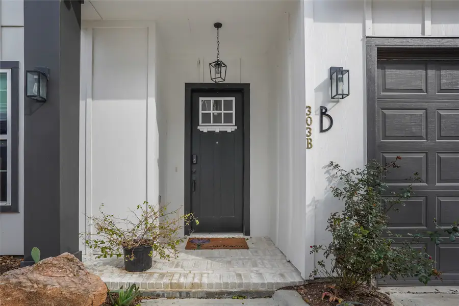 303 Blueberry Street #B, Houston, TX 77018 - #3