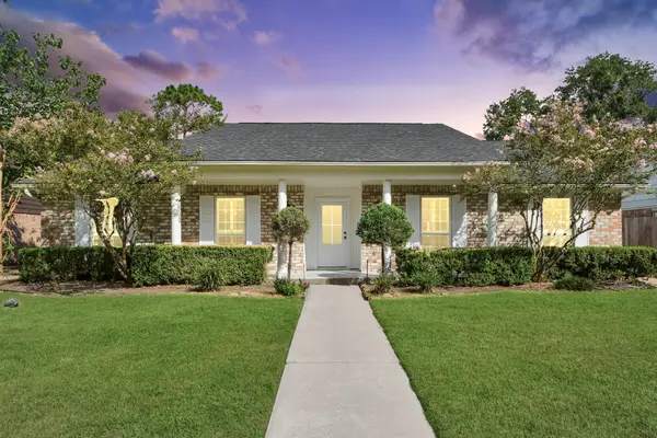 12026 Sugar Springs Drive, Houston, TX 77077