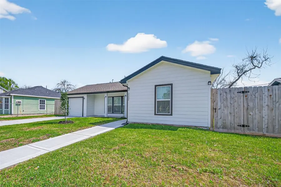 2202 Alabama Street, Baytown, TX 77520 - #3