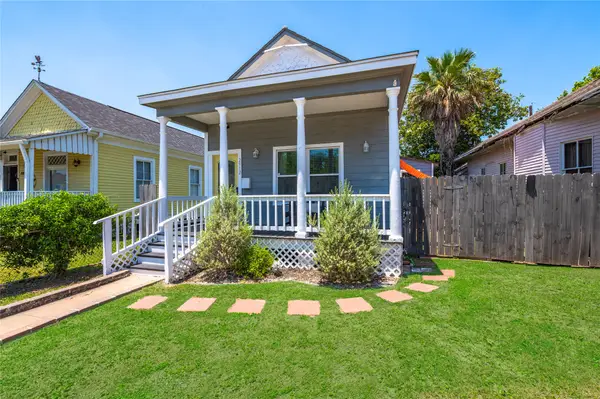 2912 Avenue N 1/2, Galveston, TX 77550