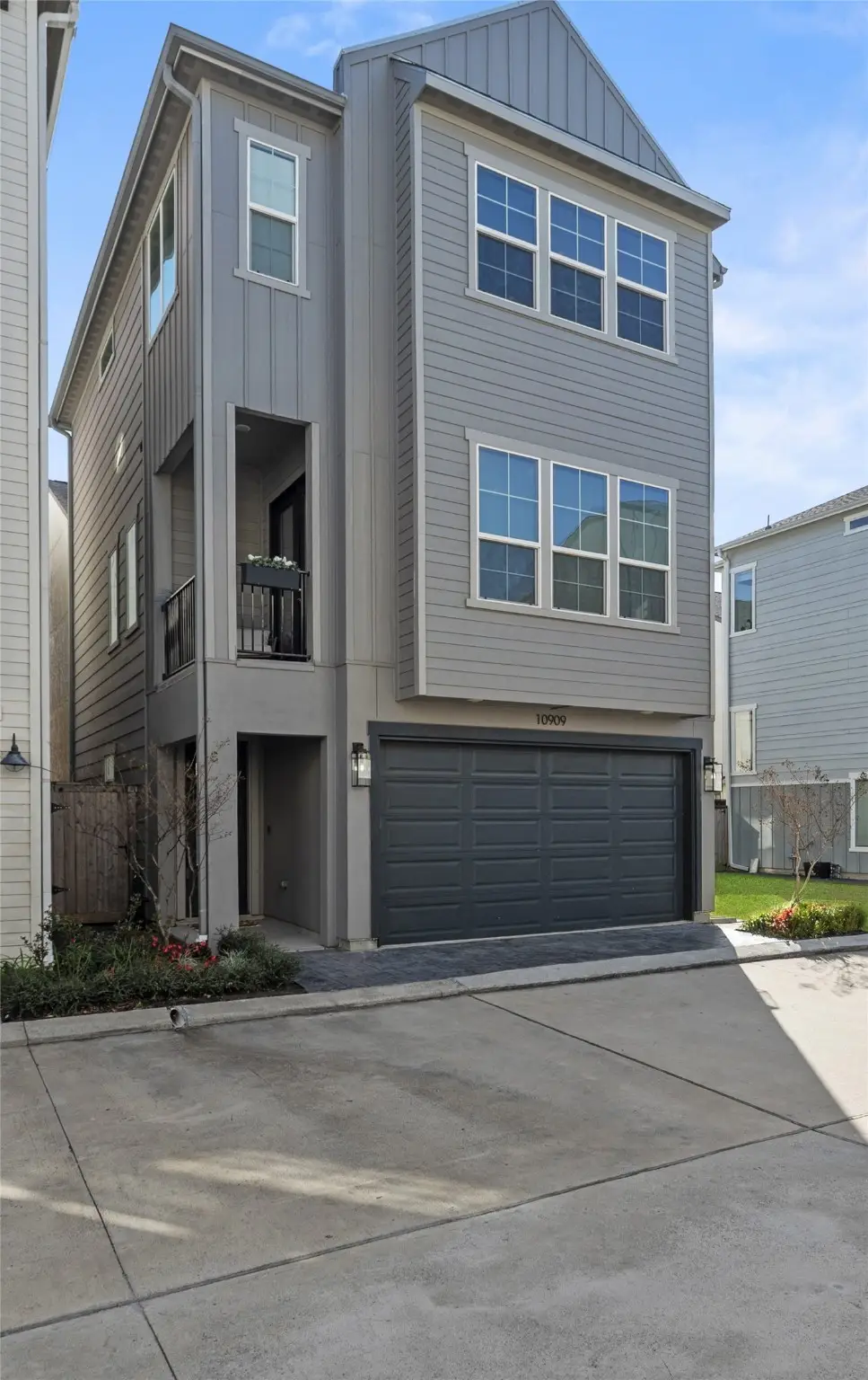 10909 Upland Retreat Drive, Houston, TX 77043 - Image #1