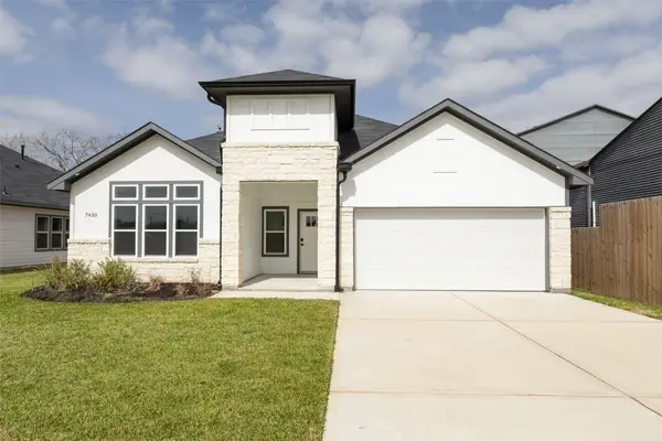 7430 Avenue E, Beasley, TX 77417