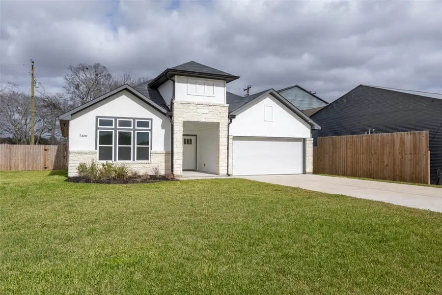 7430 Avenue E, Beasley, TX 77417 - #2