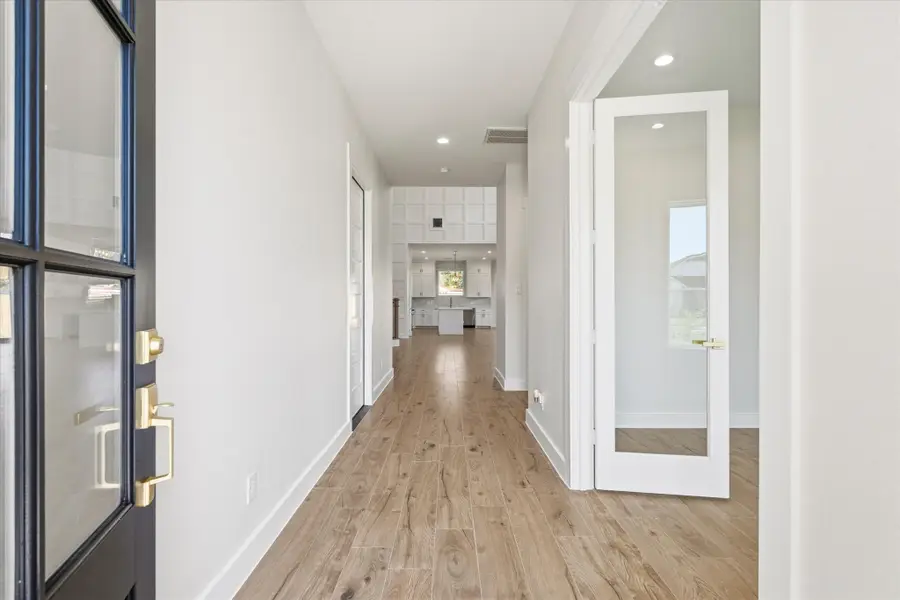 114 S Carroll Street, La Porte, TX 77571 - #2